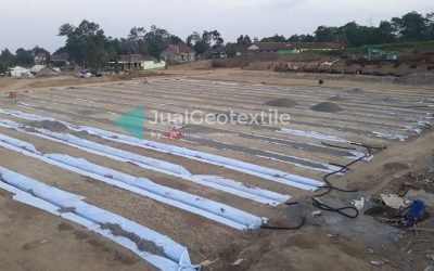 Pemasangan Ribflo HDPE dan Geotextile Untuk Subdrain Stadion Lapangan Bola di Kebogiro Boyolali Jawa Tengah